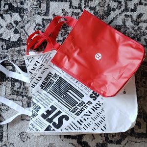 2 Lulu bags